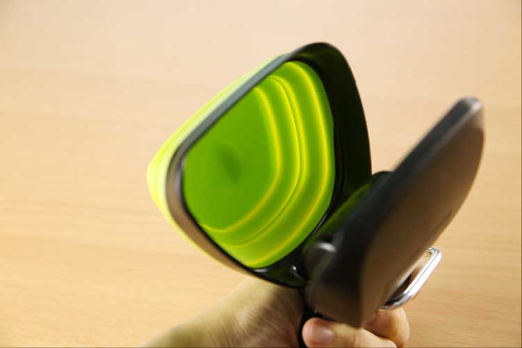 Dog Pet Travel Foldable Pooper Scooper With 1 Roll Decomposable bags Poop Scoop Clean Pick Up