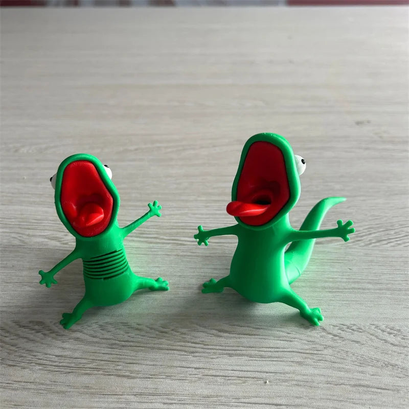 3D Printed Cute Lizard Tom Desktop Pendant Swinging Head Car Mini Decorative Pendant Anime Beaver Cute Lizard Cartoon Decor Gift